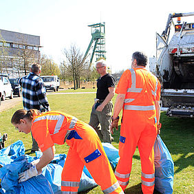 SAMMELAKTION: PLATZVERWEIS DEM DRECK